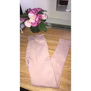 Athletic tight fitted leggings